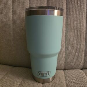 Yeti Rambler Tumbler Stainless Steel 30oz Seafoam Aqua With Lid…..No Straw